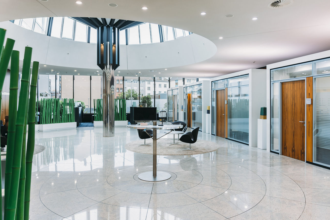 Kundenhalle der Gladbacher Bank 