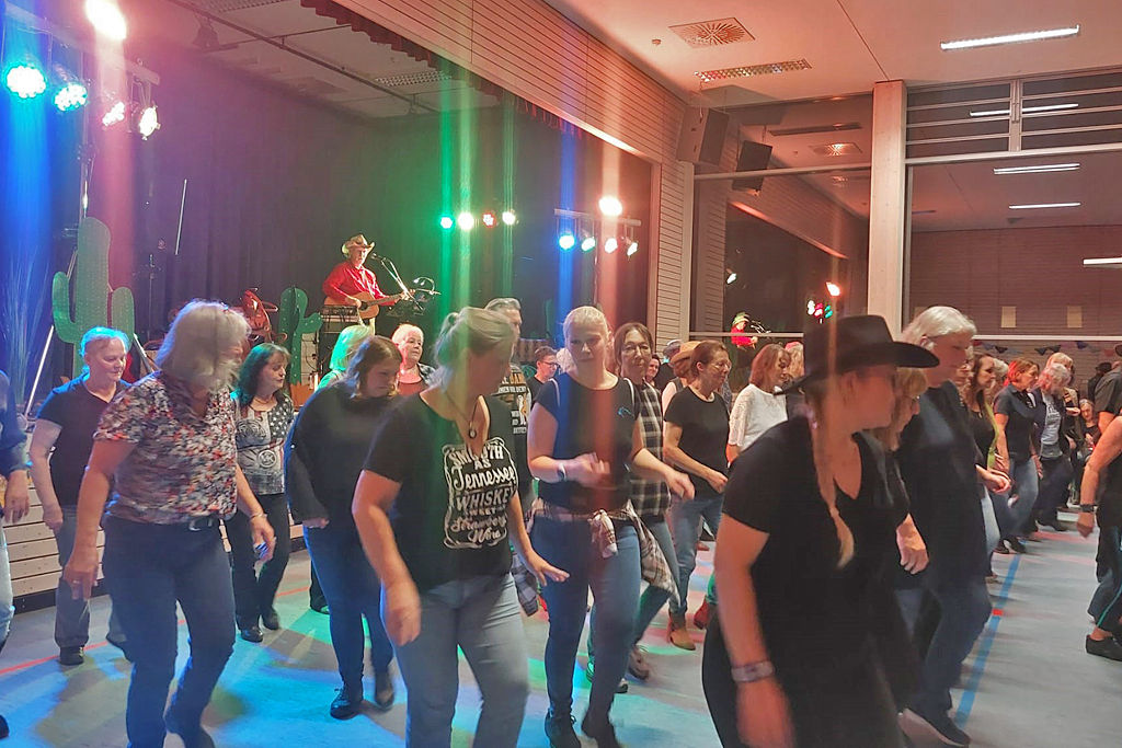 Einblicke in die Linedance-Veranstaltung 