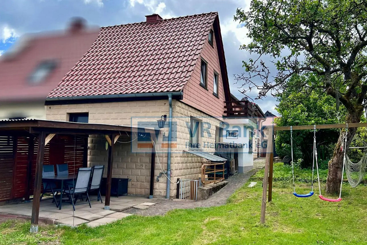 Gartenansicht der Doppelhaushälfte in Ruhla