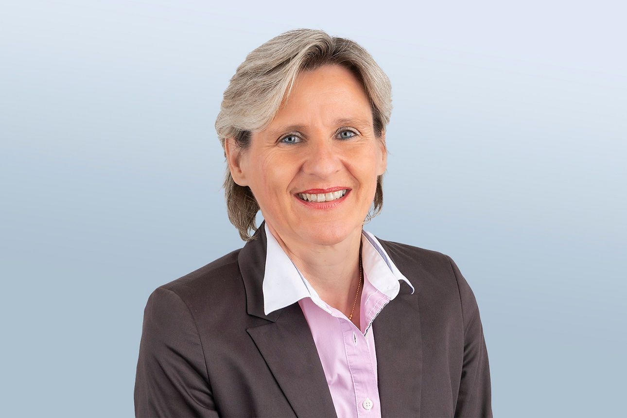 Porträt Katrin Alberth - Ansprechpartnerin der Niederlassung Schweinfurt Friedhofstraße