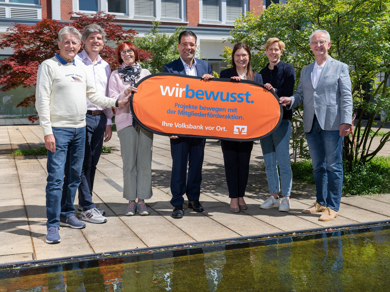 Die Jurymitglieder: Ulrich Weißenberg, Jens Boyer, Anne Böse, Burkhard Reher (Regionaldirektor Volksbank Hamm), Lisa Morschel