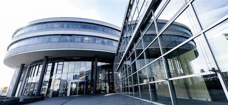 Der Rundbau der Volksbank Göppingen in der Poststraße