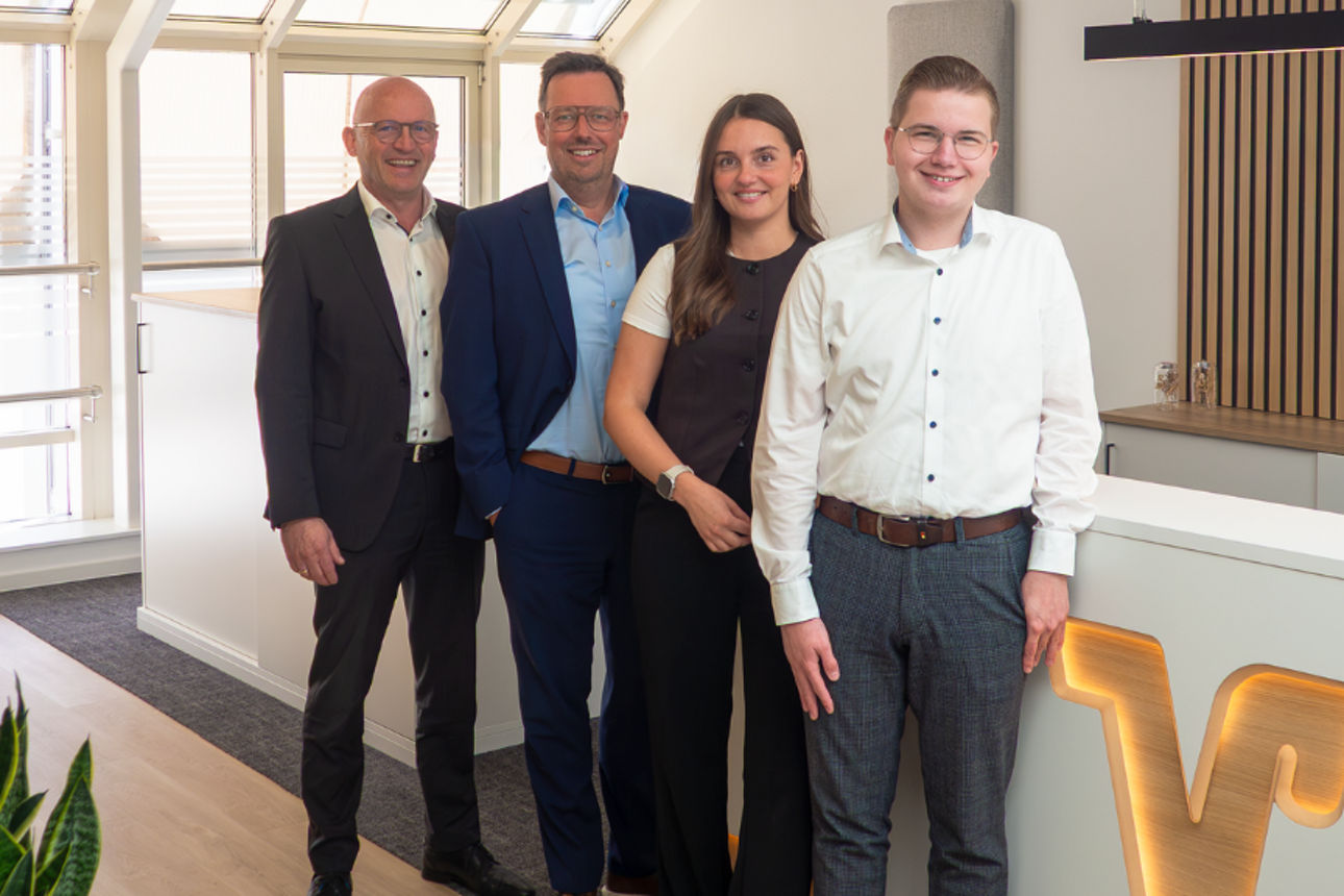 Auf dem Bild zu sehen sind Gerd Remmers, Thomas Niemann, Katja Maier und Jannik Steinkamp