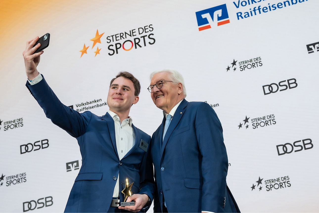 Goldpreis-Verleihung „Großer Stern des Sports“ 2024, Ben Ullmann, TSB Flensburg v. 1865 e.V., Frank-Walter Steinmeier, Bundes