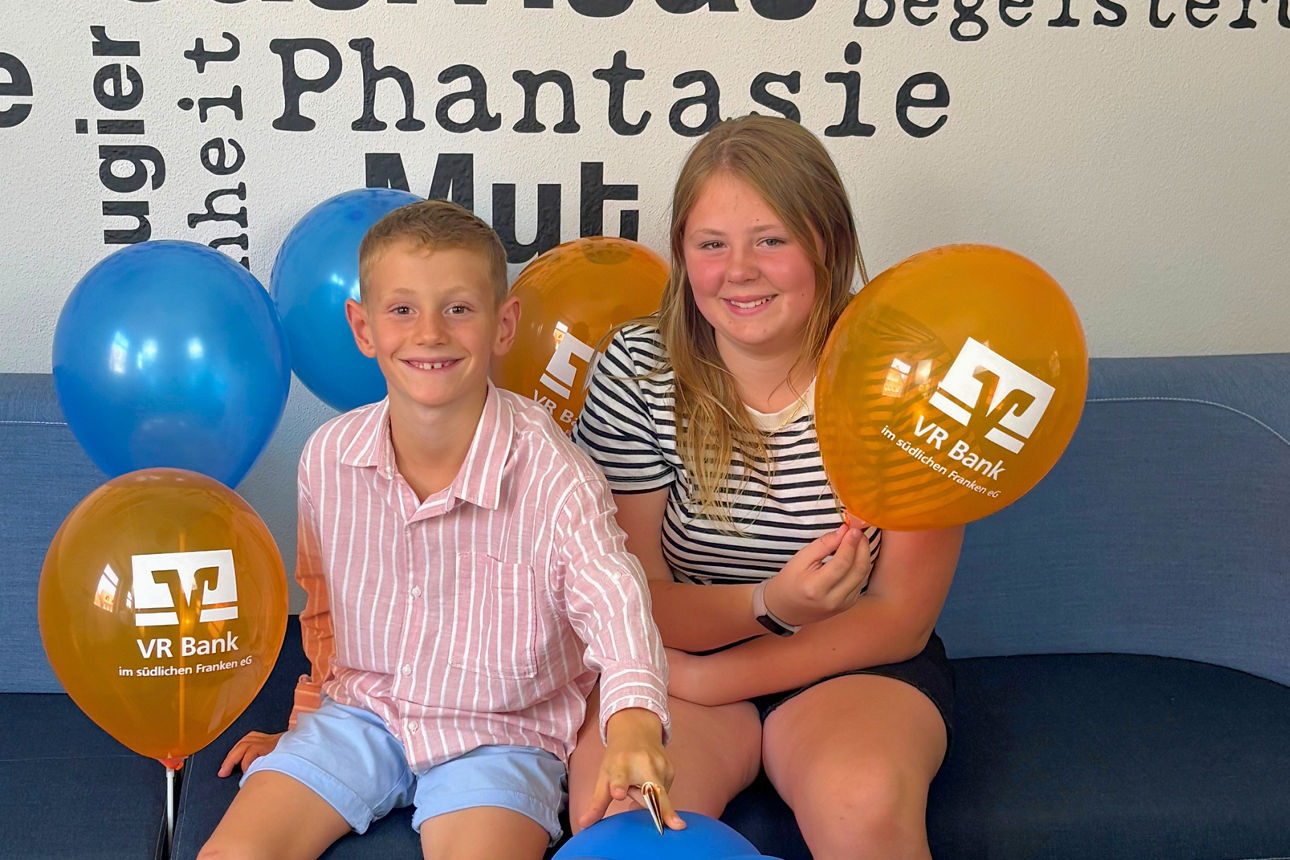Henri und Juli Dukarm (Kinder einer Mitarbeiterin) freuen sich schon auf die Sparwoche.
