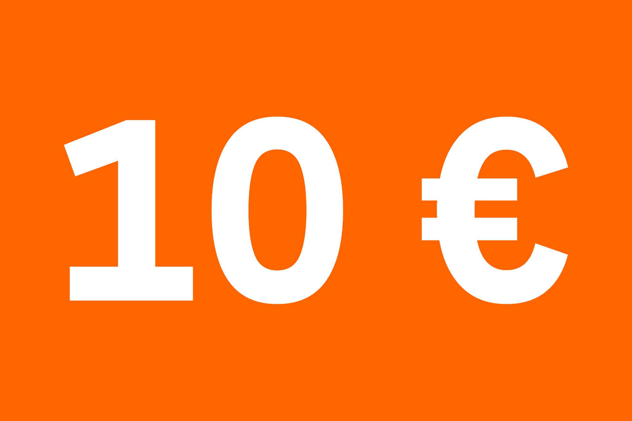 10 Euro auf orangefarbenen Hintergrund