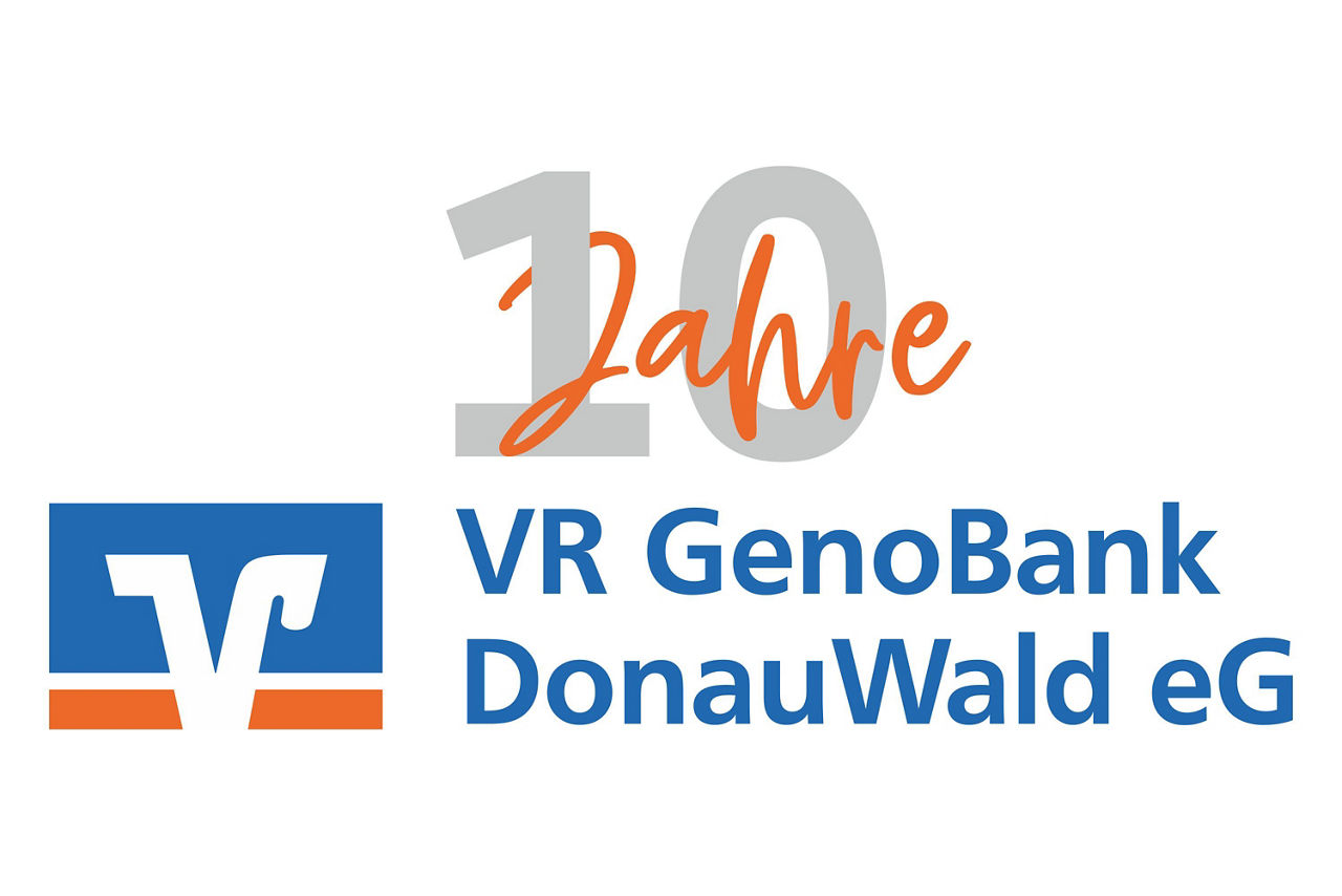Logo zum 10-jährigen Jubiläum der VR GenoBank DonauWald eG.