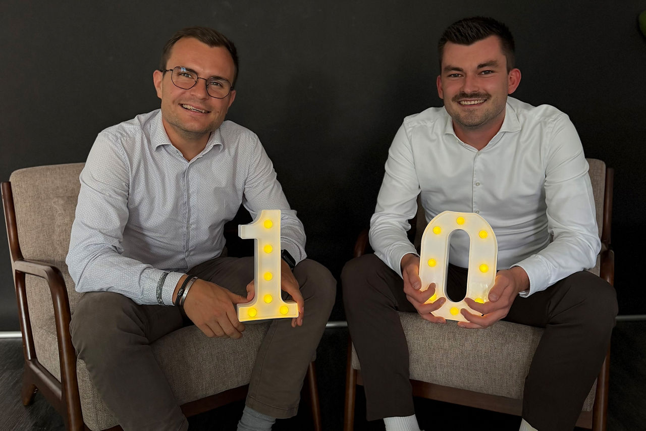 Nils Falkenstein und Manuel Wenzel mit einer 10