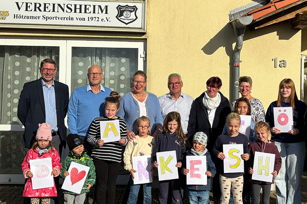 Volksbank BRAWO unterstützt vier Vereine in der Samtgemeinde Sickte