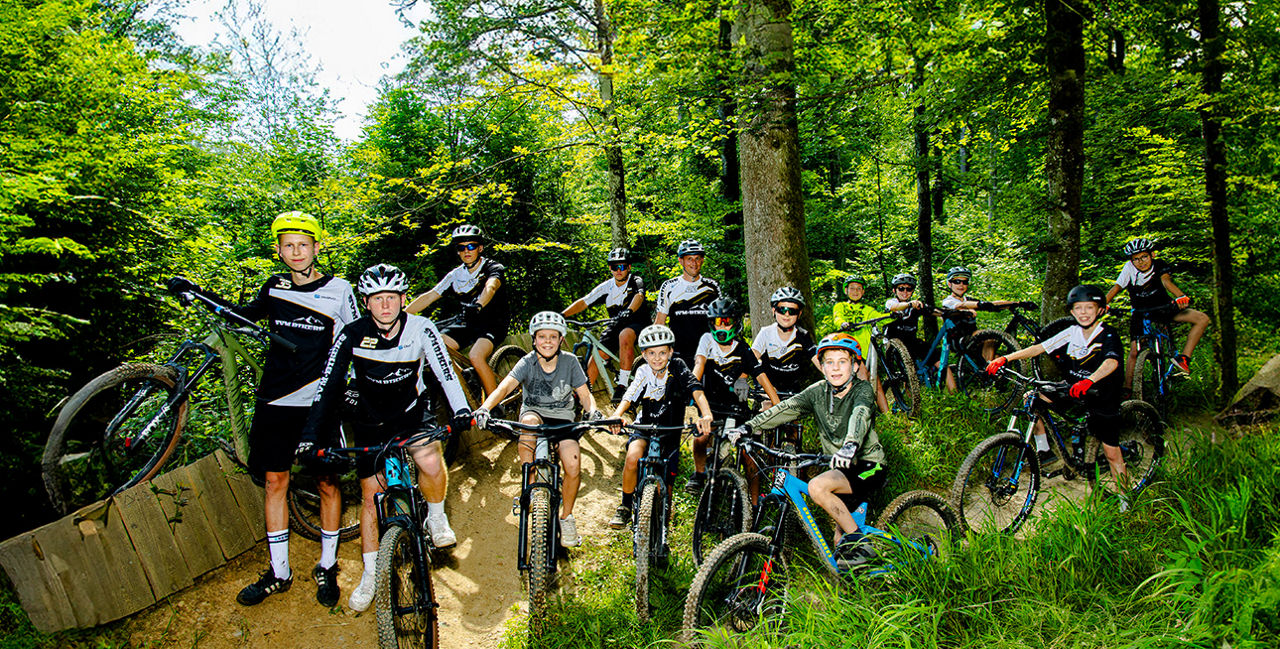 Gruppenbild des SV Morsbach e.V. "Die Mountainbiker Crew"