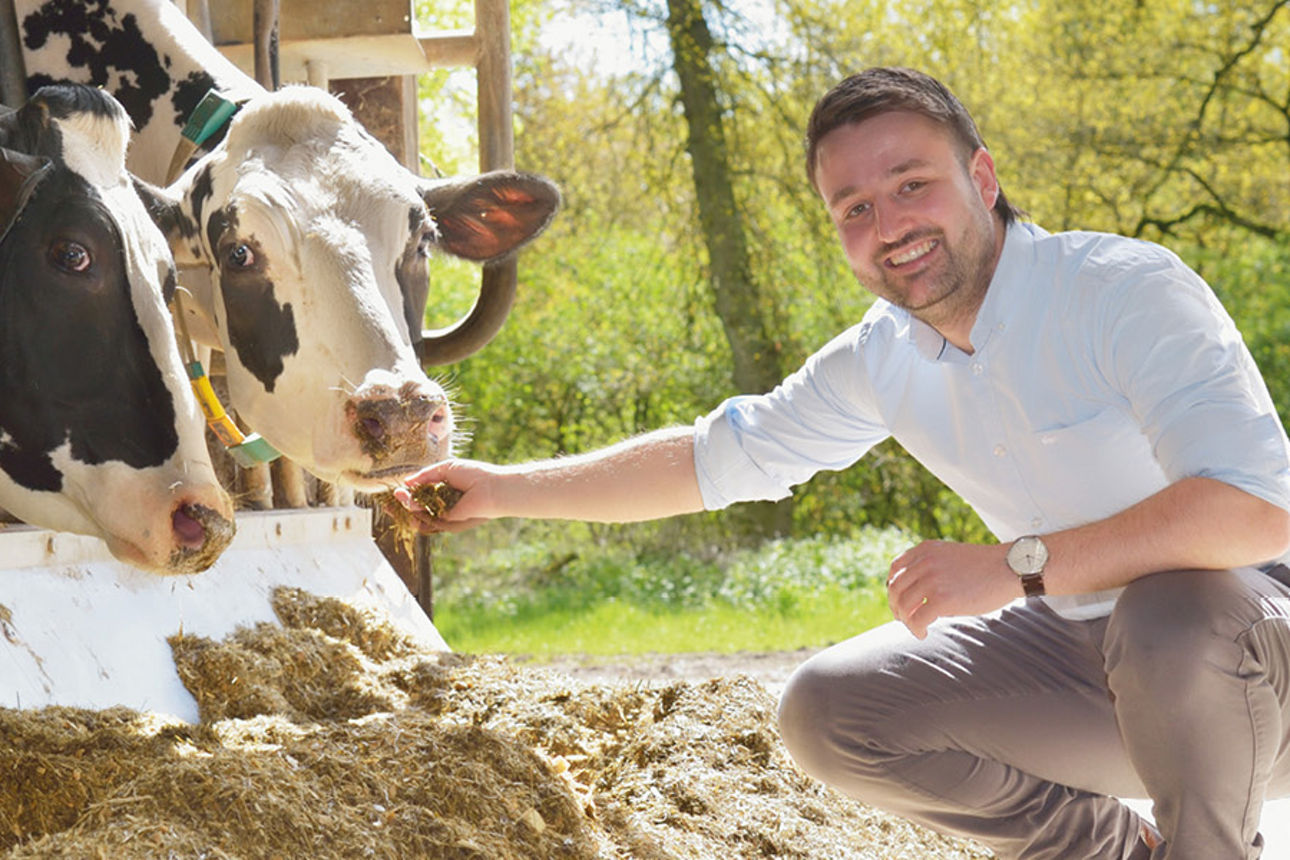 Frederik Wiechers auf dem Bauernhof