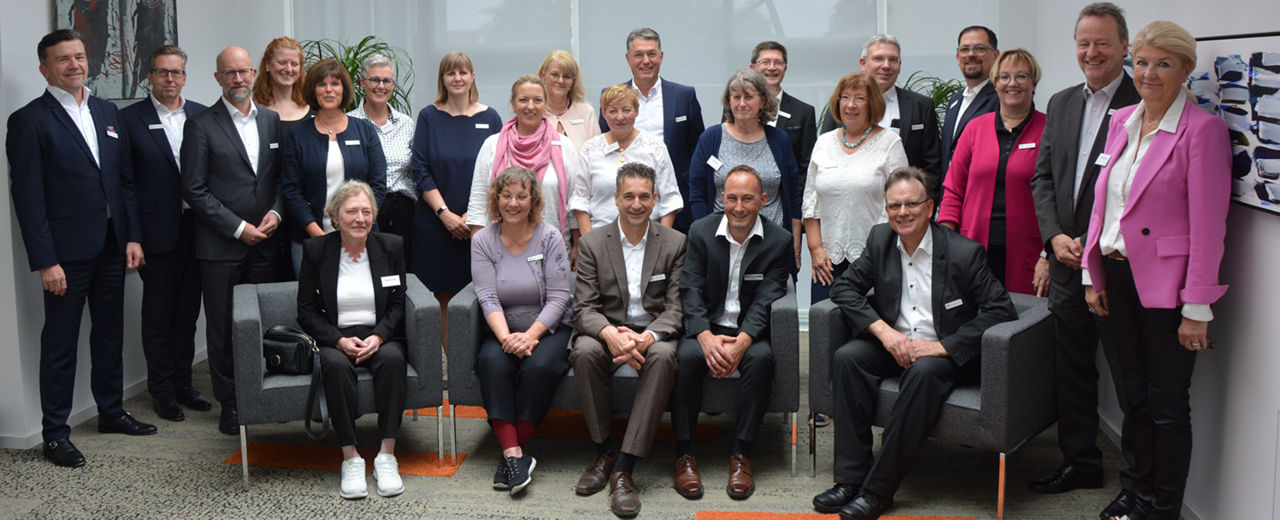 Gruppenfoto der Jubilare der Volksbank Darmstadt Südhessen 2023