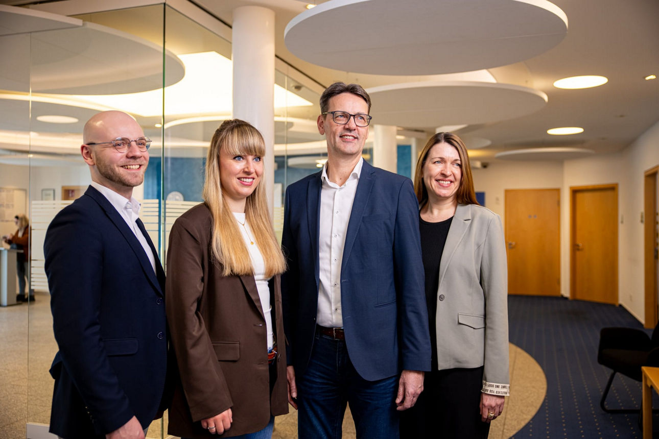 Mitarbeitende der Volksbank Geest eG