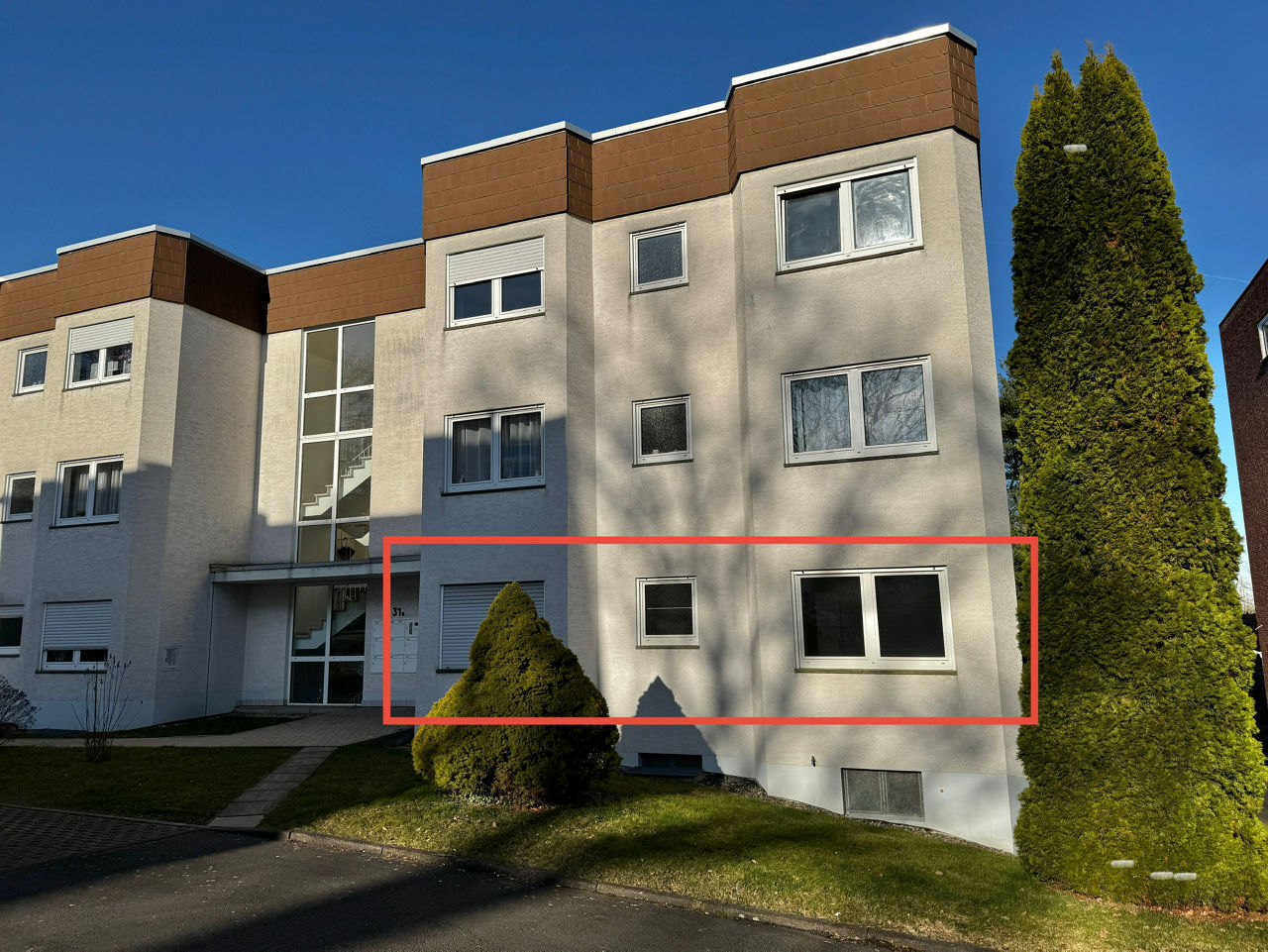 Viel Platz zum Wohlfühlen: Maisonette-Wohnung mit Terrasse und Balkon in gefragter Lage am Brasselsberg