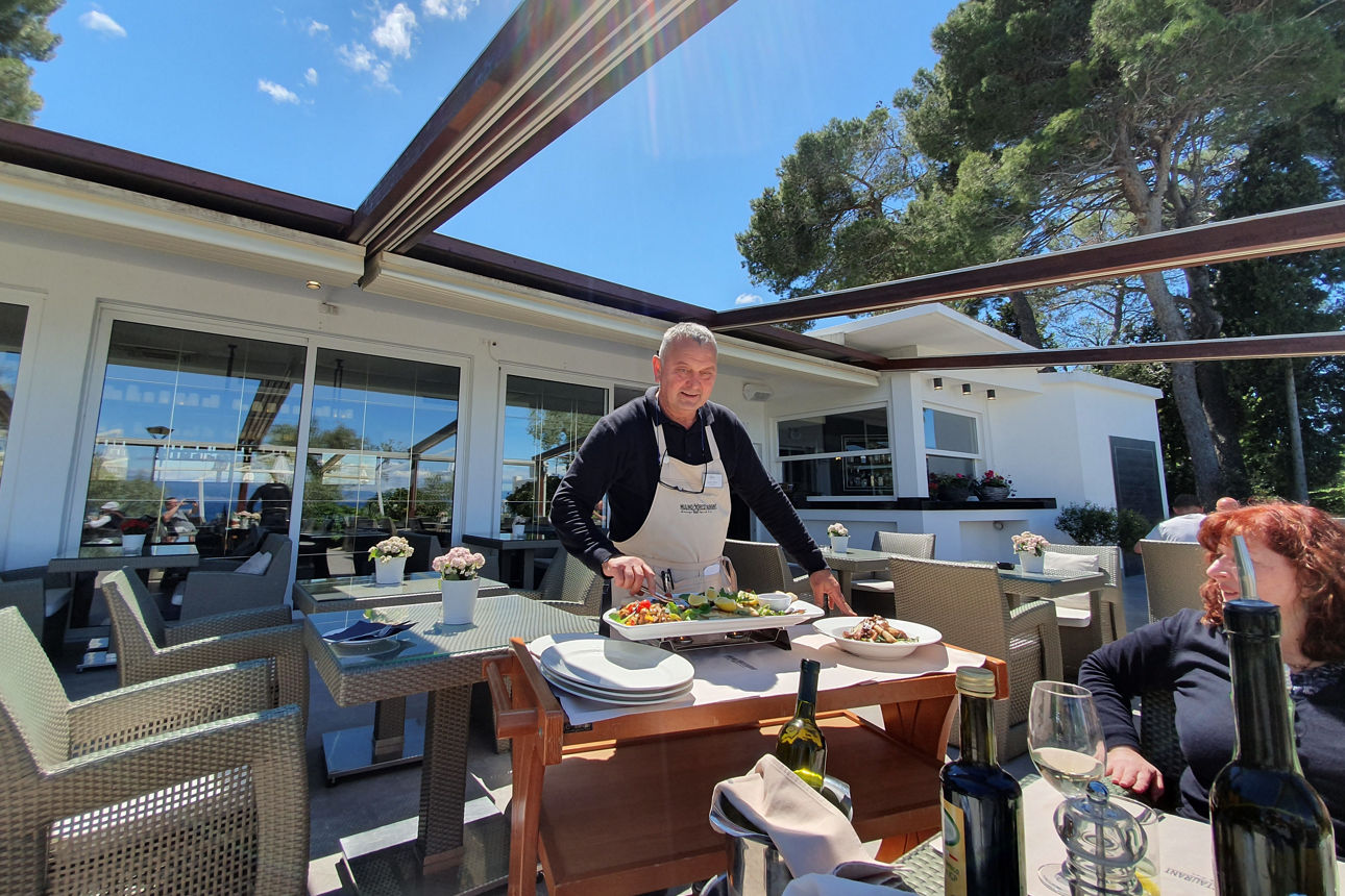 Hotel Malin - Aussenterrasse