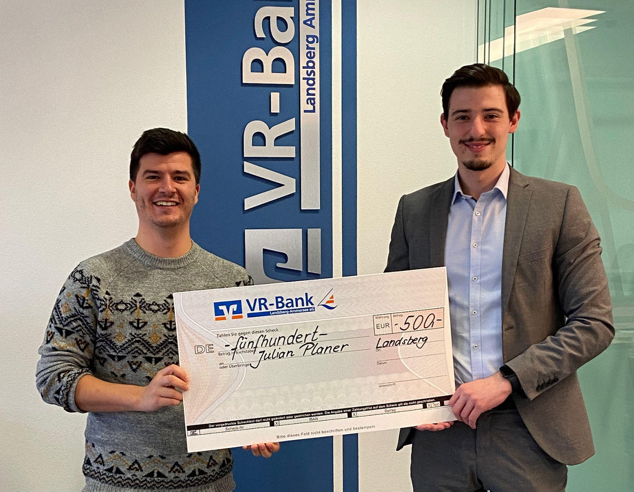 Julian Planer freut sich über 500 Euro!