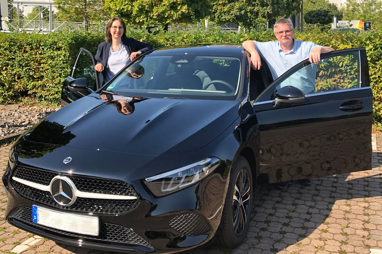 Gewinnsparer der VR-Bank gewinnt Mercedes