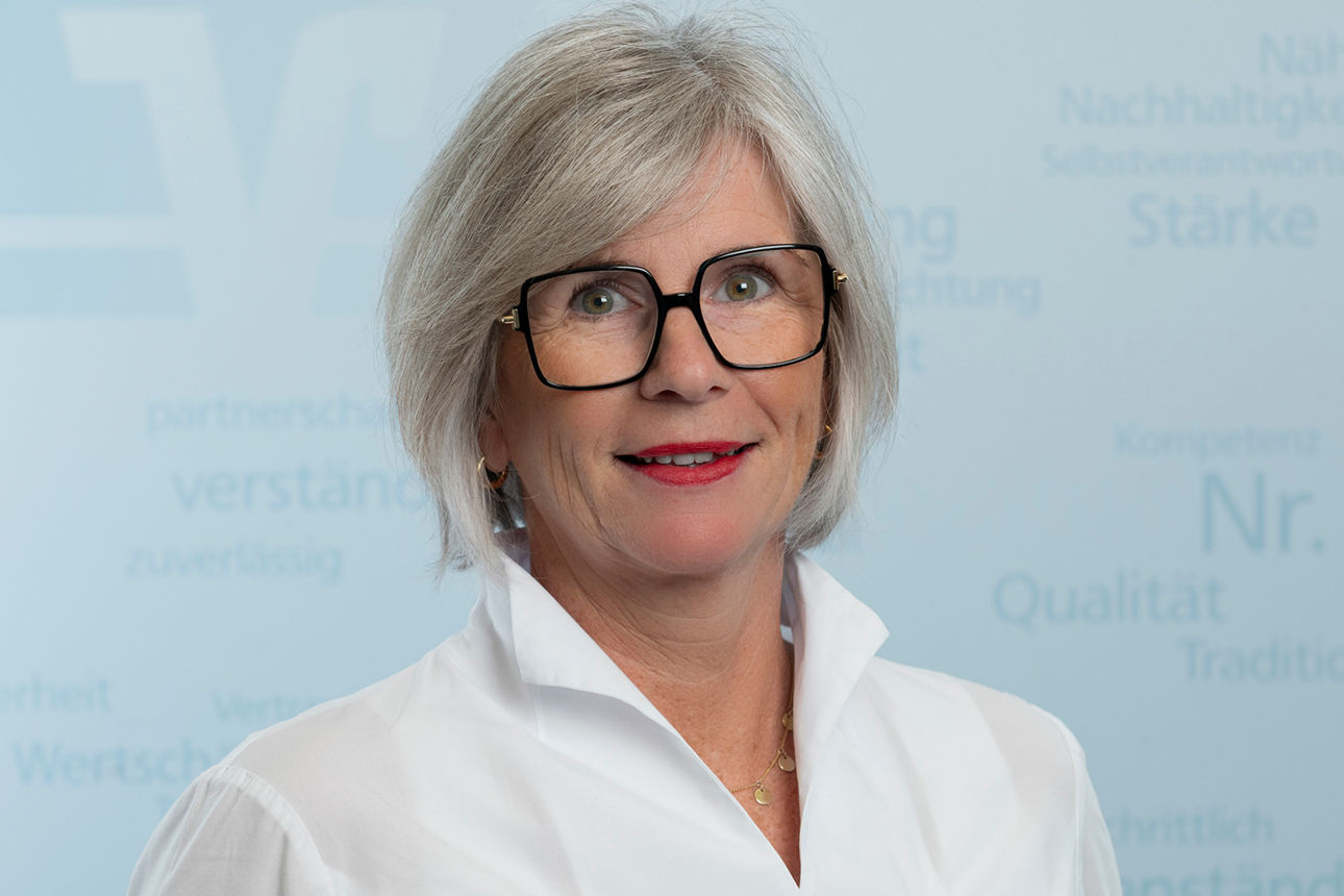 Annette Lowis