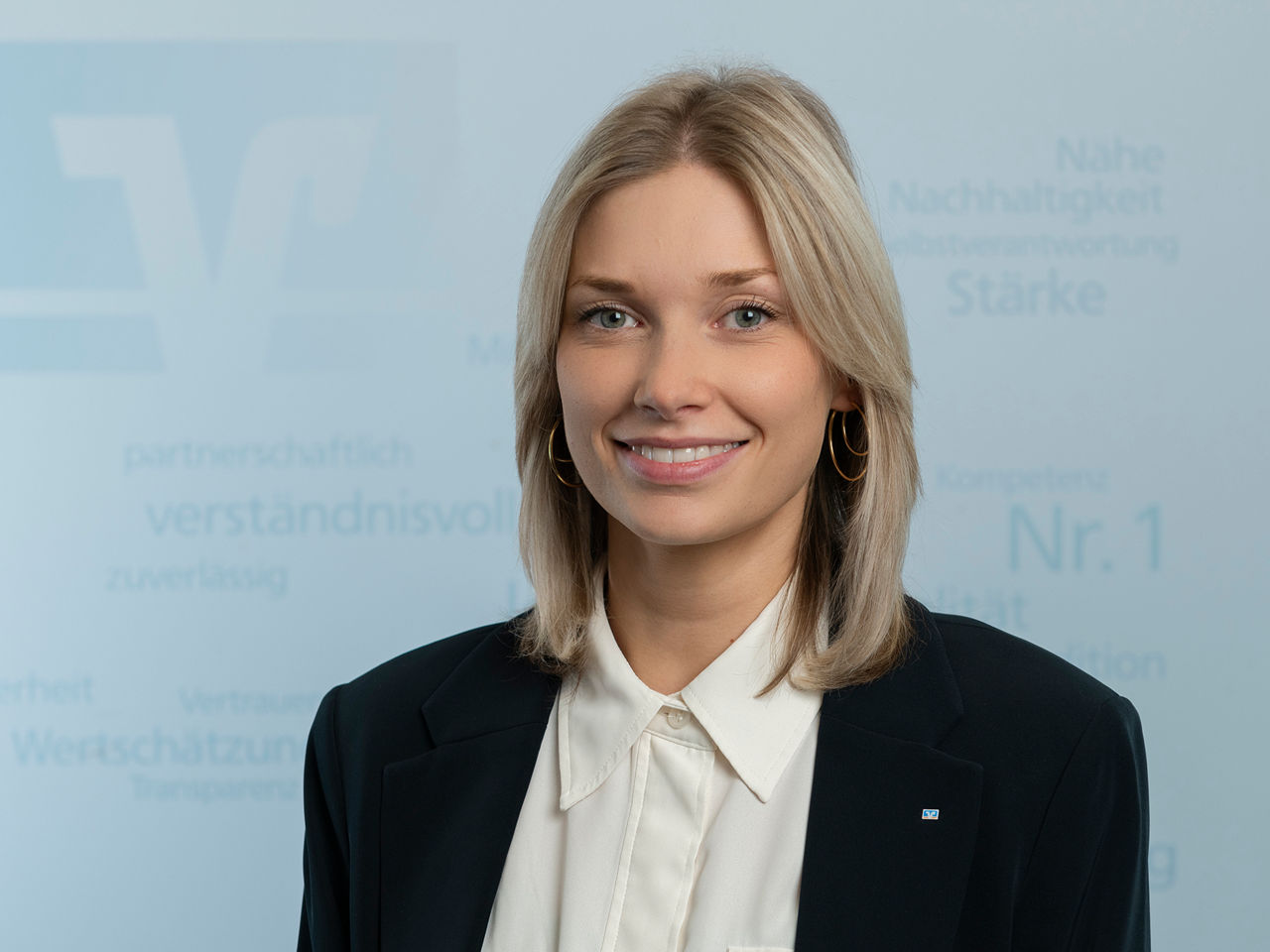  Lara Brunen