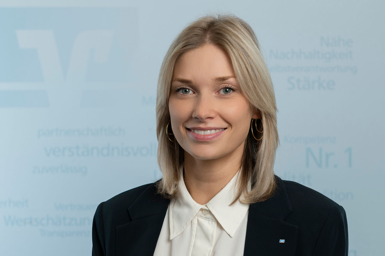  Lara Brunen