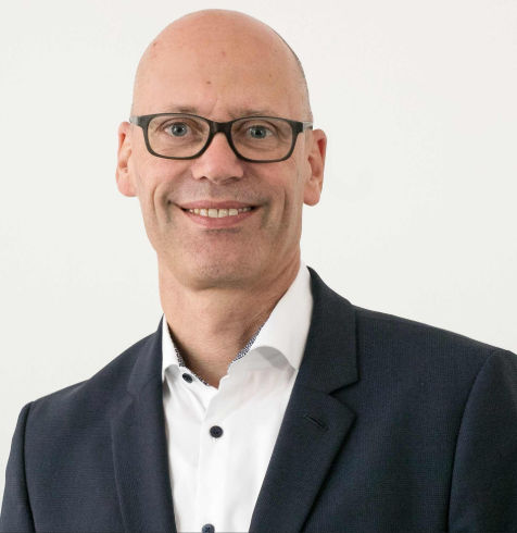 Bernhard Conradi, Bereichsleiter bei der Reisebank AG