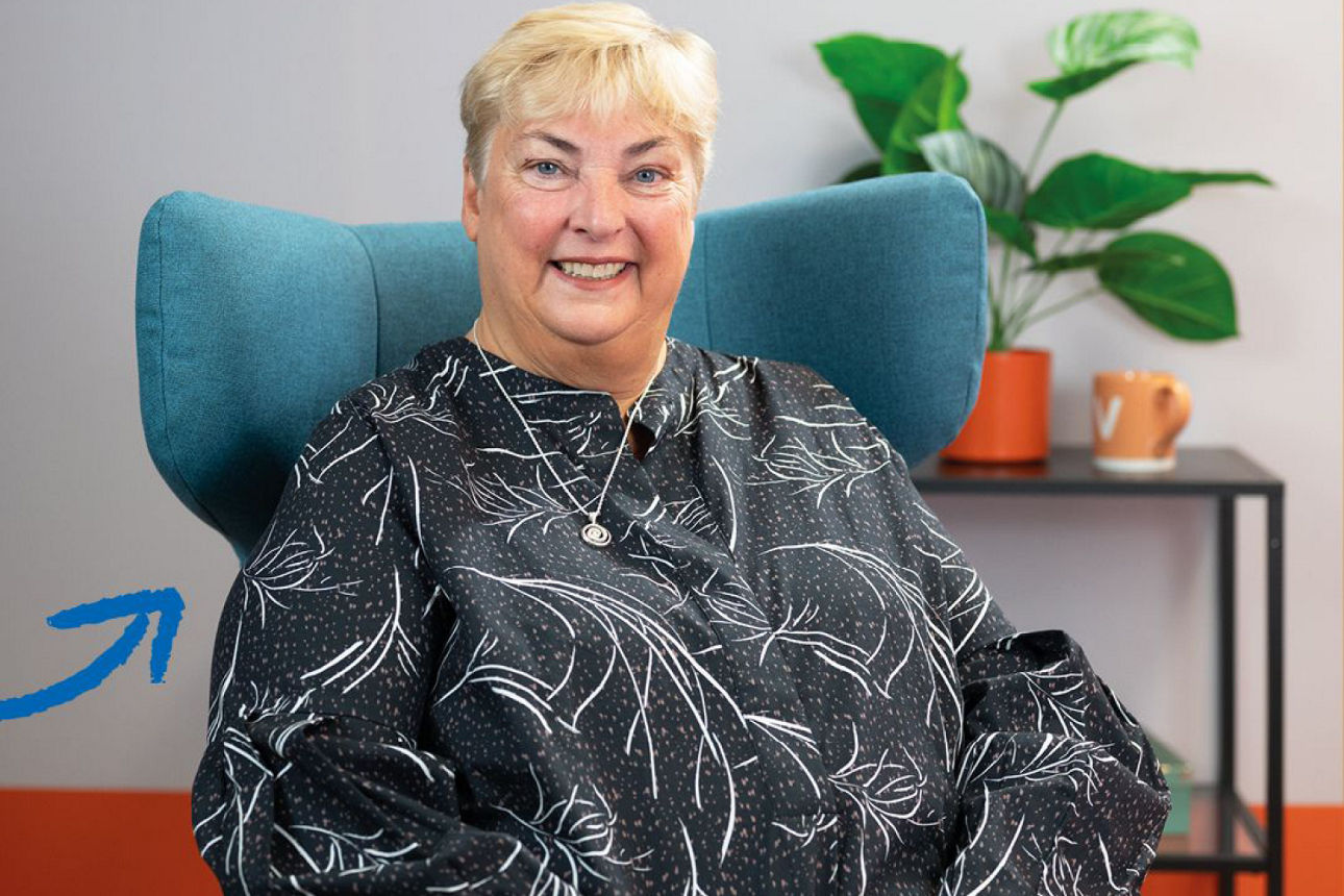 Marketing-Expertin Britta Gawens im Videostudio