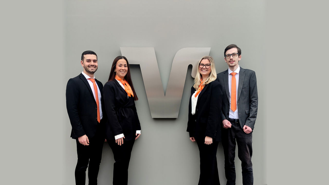 Unsere Auszubildenden: Ekrem Kenar, Duygu Demirbilek, Mara Wruck und Jonas Laurs (v.l.n.r.)