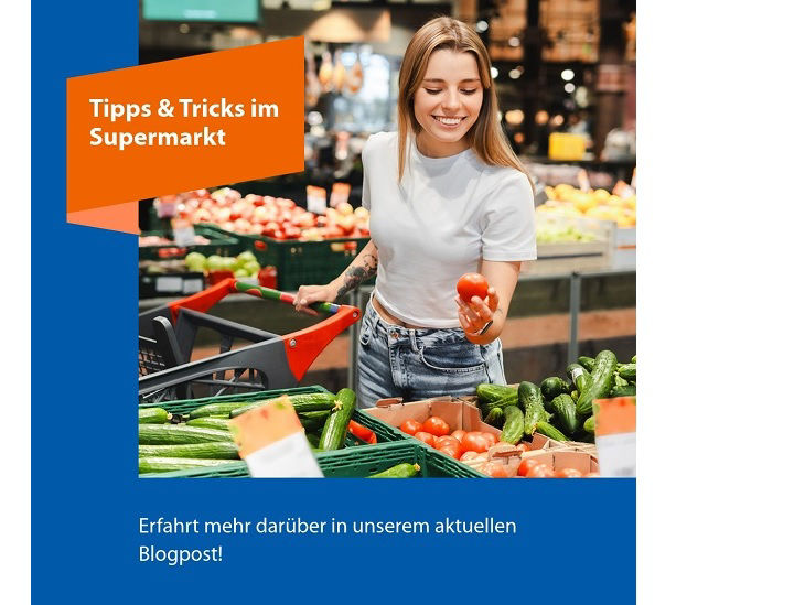 Eine Terrasse mit Gartenmöbeln aus Bast und der Text "DeEine Frau im Supermarkt mit Tomate in der Guide für neue Gartenmöbel"