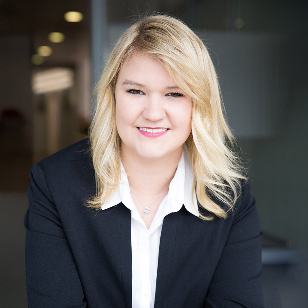 Portraitfoto von Kim Stolte