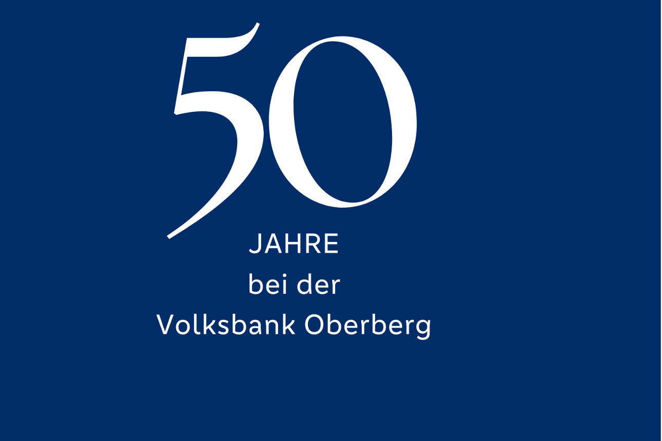 Die Zahl 50 auf blauem Hintergrund