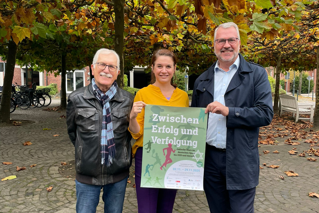 Auf dem Bild v.l.n.r.: Ulrich Winckler, Katja Behrens, Klaus Dabbelt