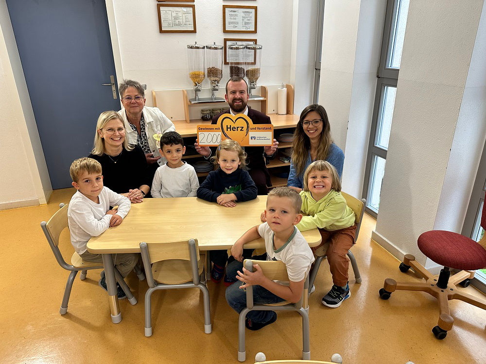 Spendenübergabe an die Kindertagesstätte Waaggasse