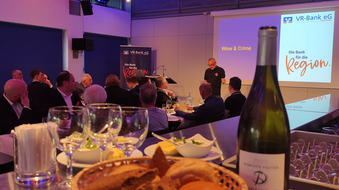 Weinprobe unter der Leitung von Herrn Alexandre Moreau
