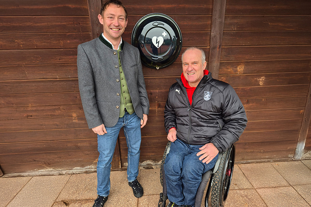 Gruppenbild der Spendenübergabe