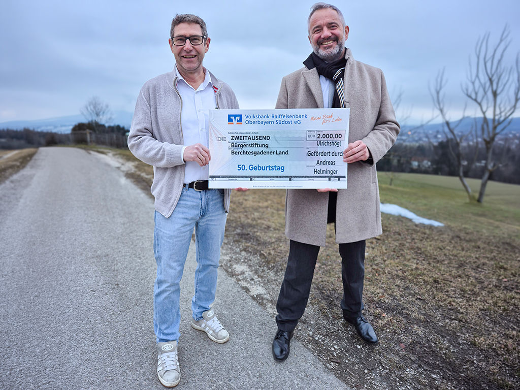 Bild der Spendenübergabe