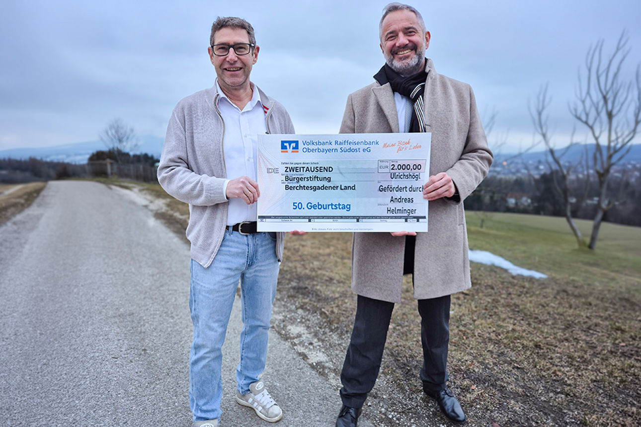 Bild der Spendenübergabe