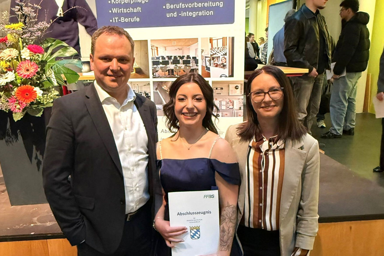 Alina Rose Abschluss Ausbildung Bankkauffrau