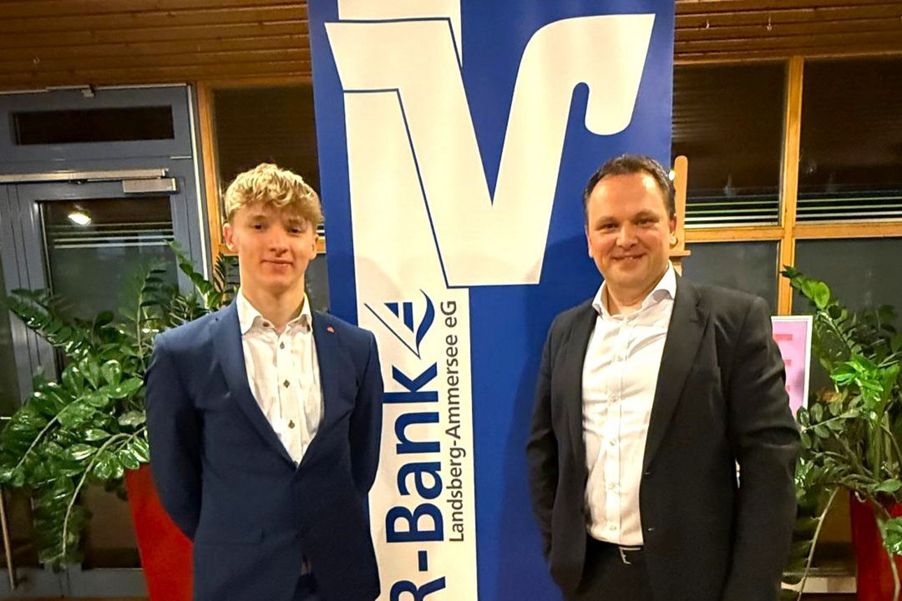 Zwei neue Bankkaufleute und ein Staatspreis