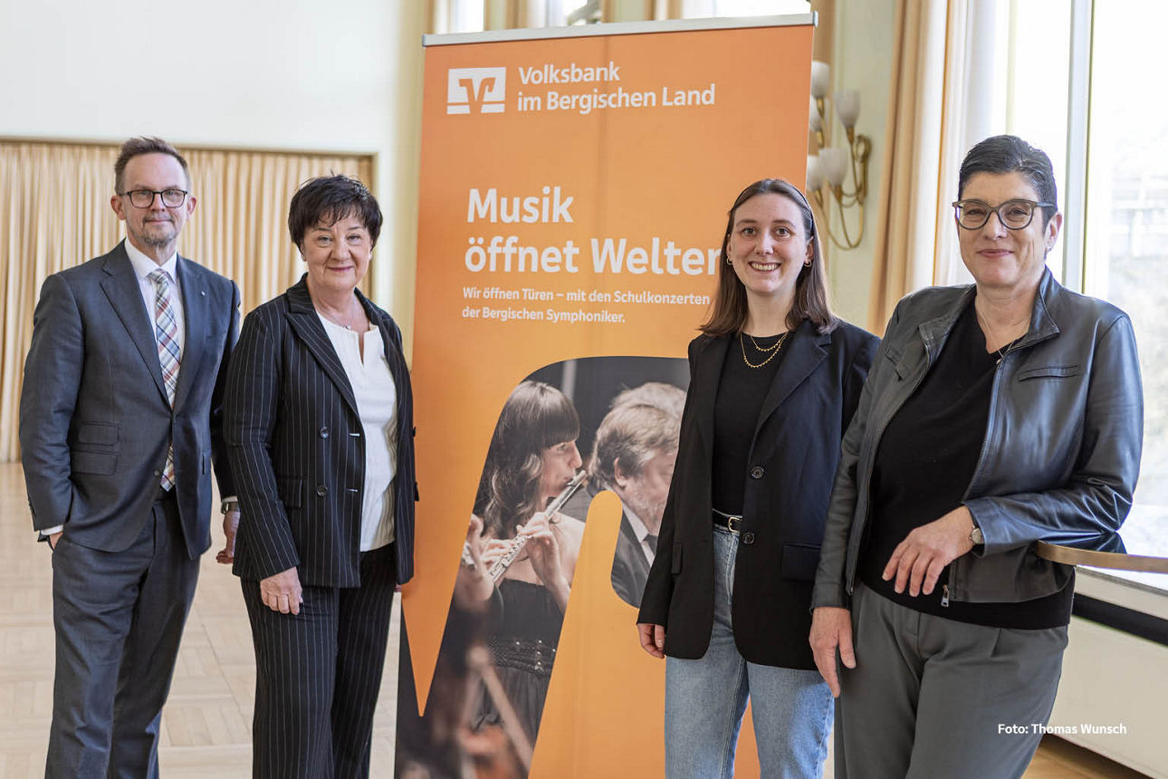 Spende für Schulkonzerte der Bergischen Symphoniker