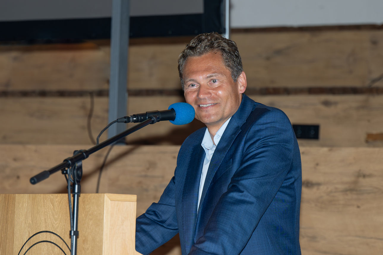 Vorstand Helmut Vilsmaier auf der Vertreterversammlung 2026.