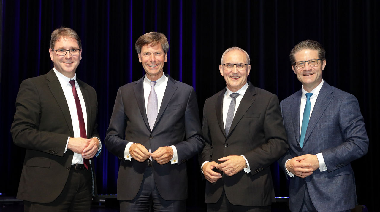 Der neue Vorstand der Volksbank BRAWO, v.l.nr.: Dr. Lars Berkefeld, Dr. Heiner Arnoldi, Jürgen Wache, Carsten Ueberschär