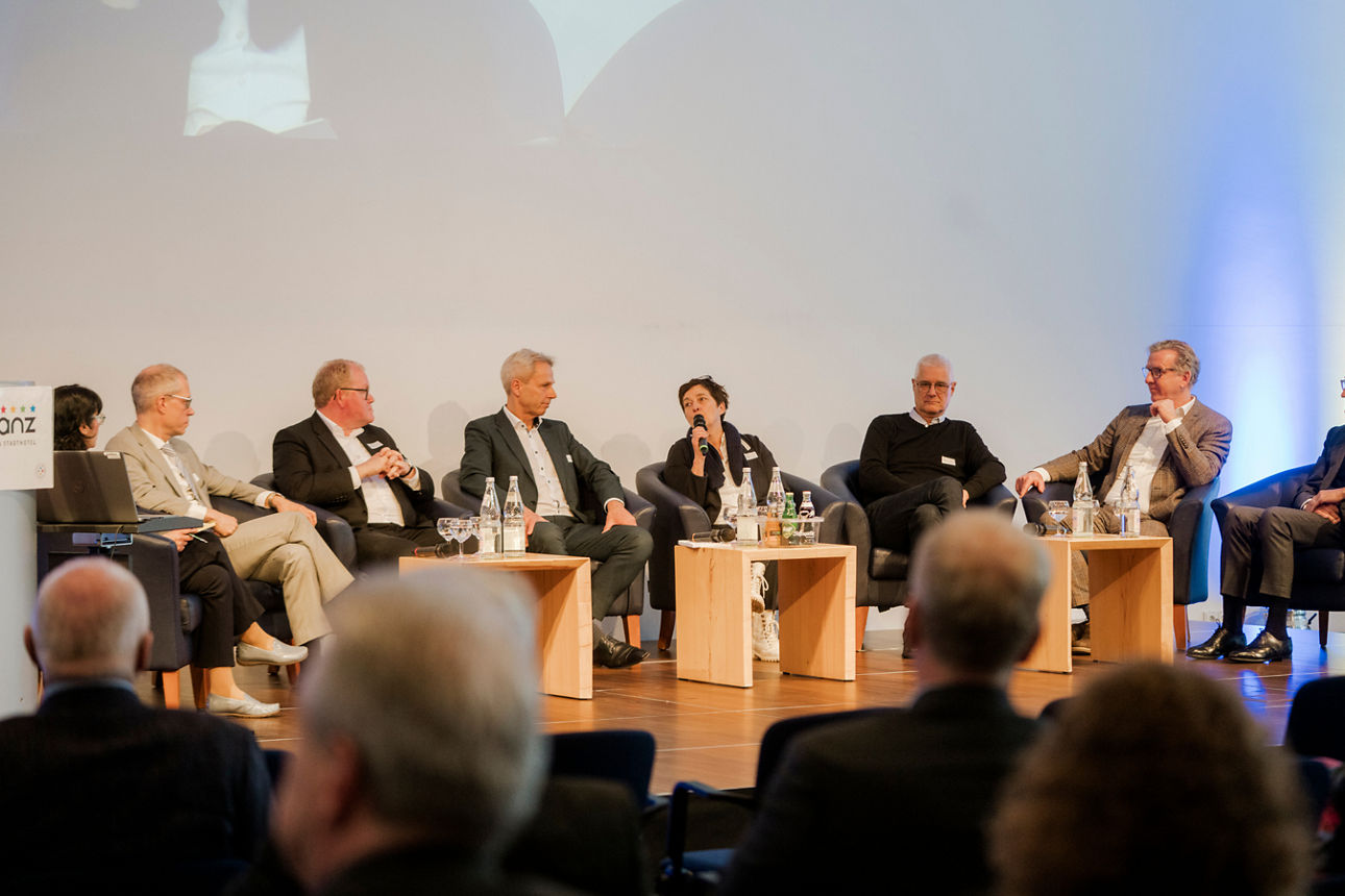 ExpertInnen bei der Podiumsdiskussion
