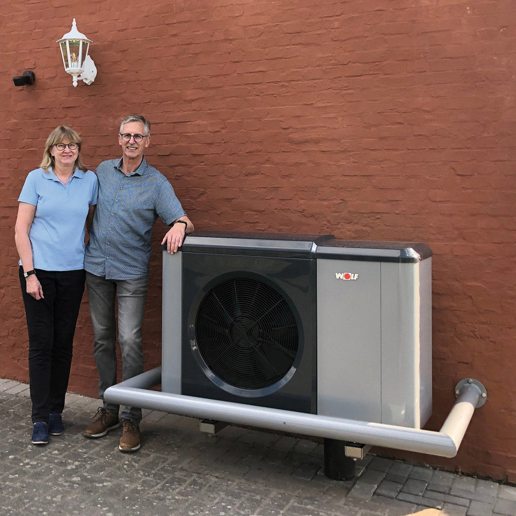 Kunden der PSD Bank Nord freuen sich über ihre Wärmepumpe