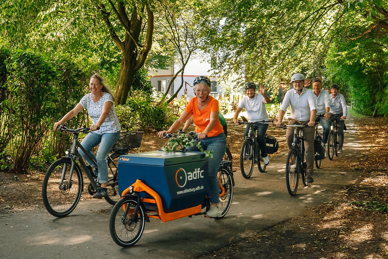 Beteiligte und Sponsoren der Aktion Stadtradeln starten gemeinsame Fahrradtour | Foto Florian Skupin
