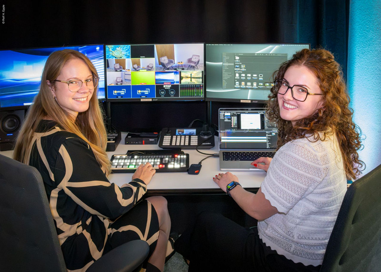 Unser VR Studio 1865 wurde beim VR FinanceFORUM 2026 von Jessica Zoller und Kristin Pfeifer präsentiert