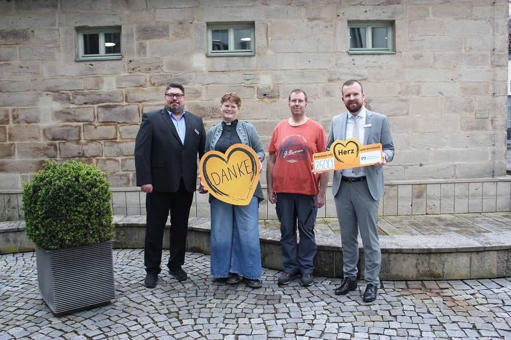 Spendenübergabe an die Evangelische Kirchengemeinde Ludwigsstadt