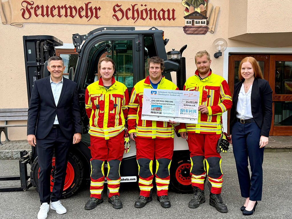 Neuer Teleskoplader für die Freiwillige Feuerwehr Schönau e.V.