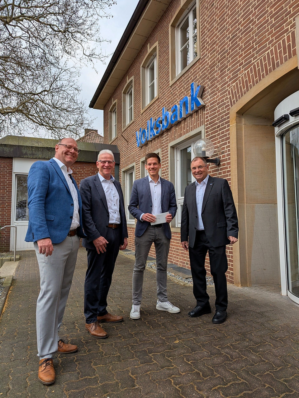 Auf dem Bild (v.l.n.r.): Michael Lindhorst, Egon Reploh, Dennis Hohma und Thomas Schmidt.