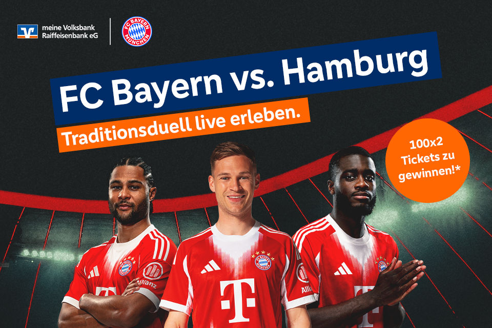 Fan-Banking FC Bayern München Herren (Von links: Serge Gnabry, Joshua Kimmich, Dayot Upamecano) inkl. Ticketgewinnspiel