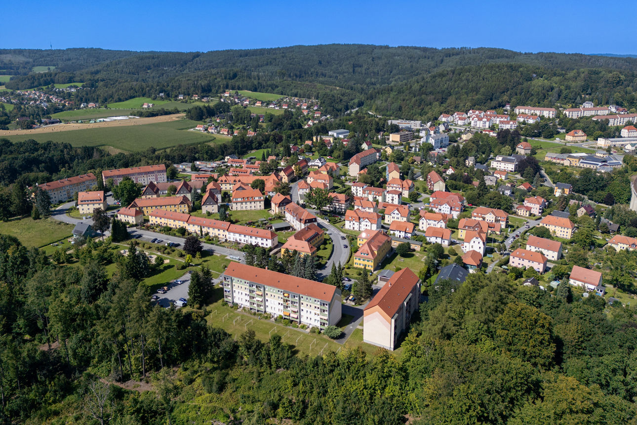 Wohngebiet von oben, Drohnenaufnahme 
